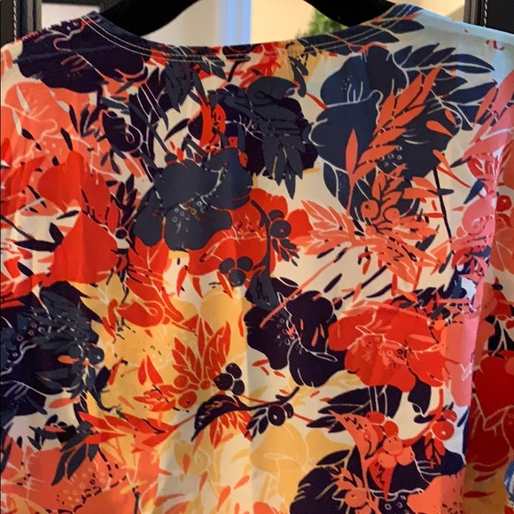 LuLaRoe Floral Flowing Sleeveless Topper Size M - Picture 6 of 10